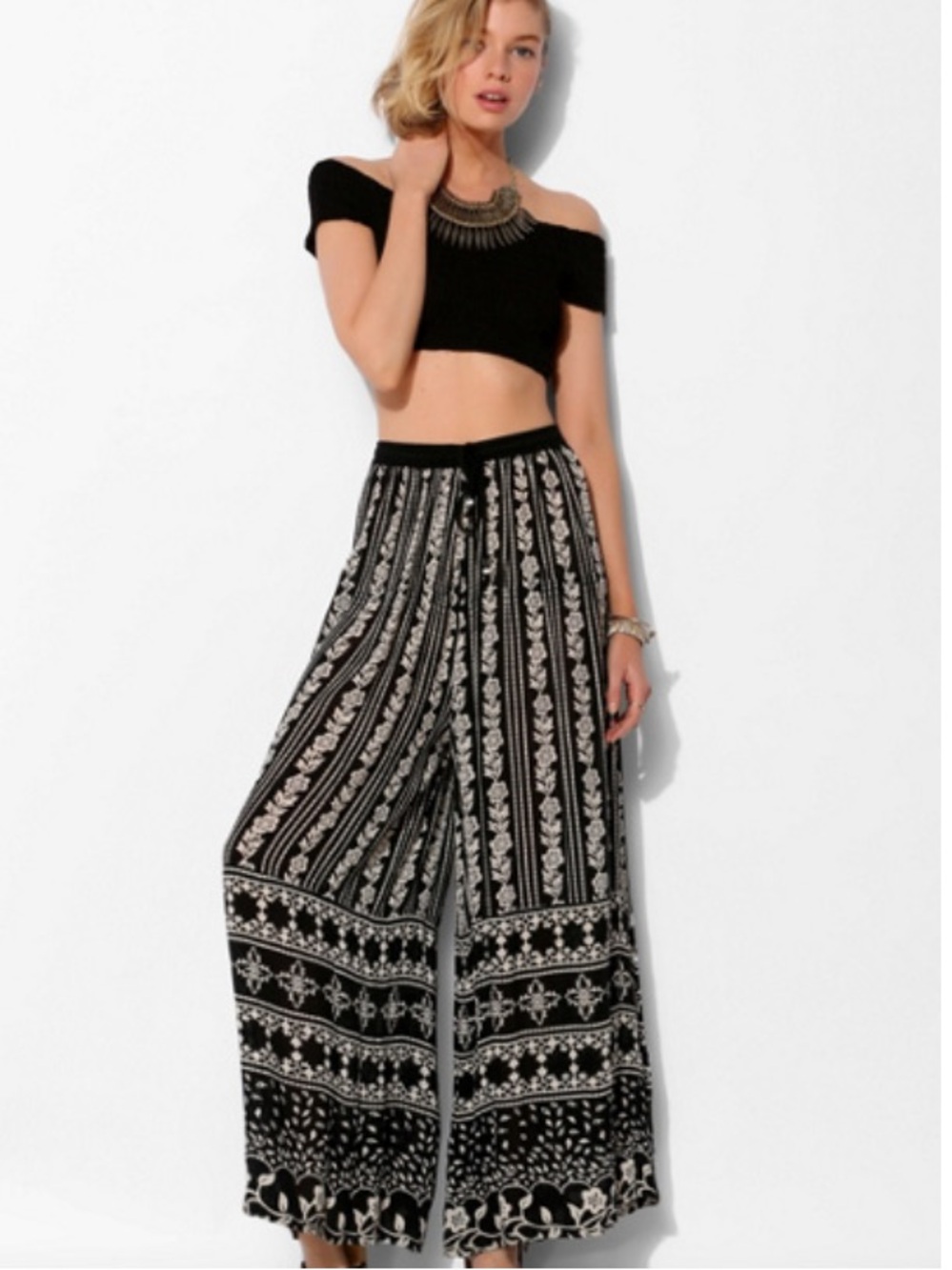 Urban Outfitters Raja Large Printed Black/White Wide-Leg Pants